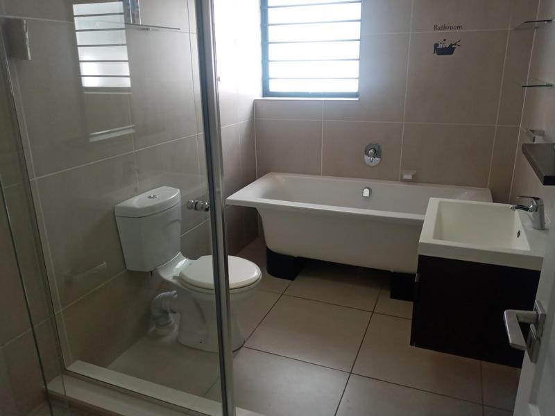 To Let 3 Bedroom Property for Rent in Somerset West Western Cape